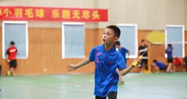 全球10大最受欢迎的球类运动,足球稳居榜首,乒乓球和排球也上榜