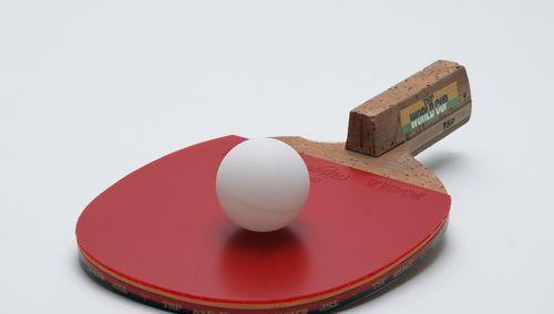 乒乓球的起源与发展（从古老的起源到现代的全球热潮）