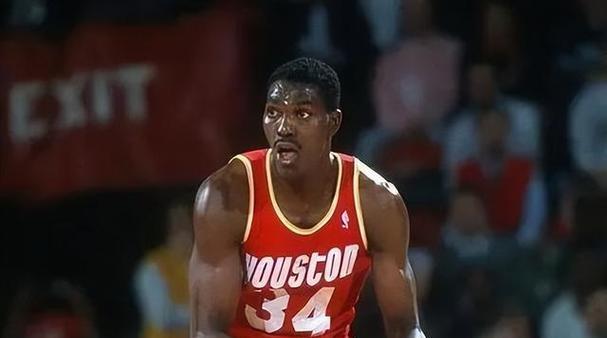 NBA史上中锋能力排行榜（探究中锋位置的-统治）