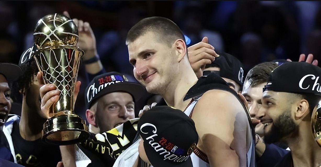 2021年NBA最高薪酬球员排行榜（揭秘NBA薪酬之巅，谁是今年的收入王者？）