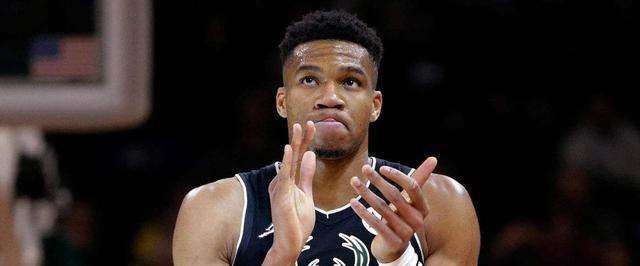 NBA赛季个人得分排行榜（突破极限，刷新记录，揭秘NBA得分榜的背后故事）