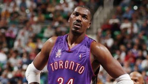 NBA中锋排行榜（一探现役NBA中锋的巅峰对决）