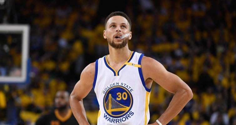 NBA超级巨星实力排行榜（从实力角度看NBA超级巨星，他们的技术和统治力令人惊叹）