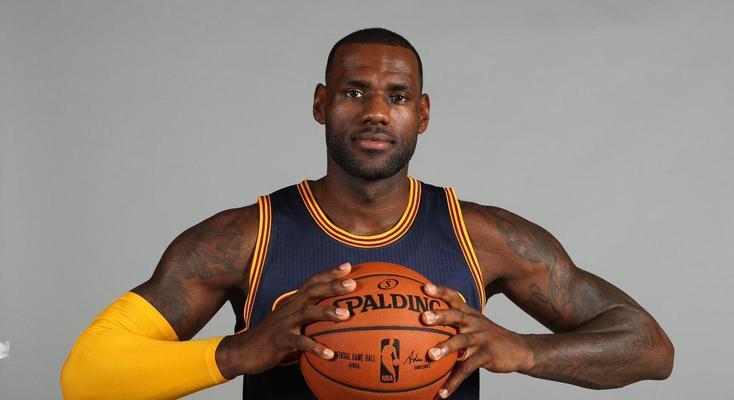 NBA历史前十球员排行榜（探索NBA历史前十球员，了解他们的传奇故事与成就）