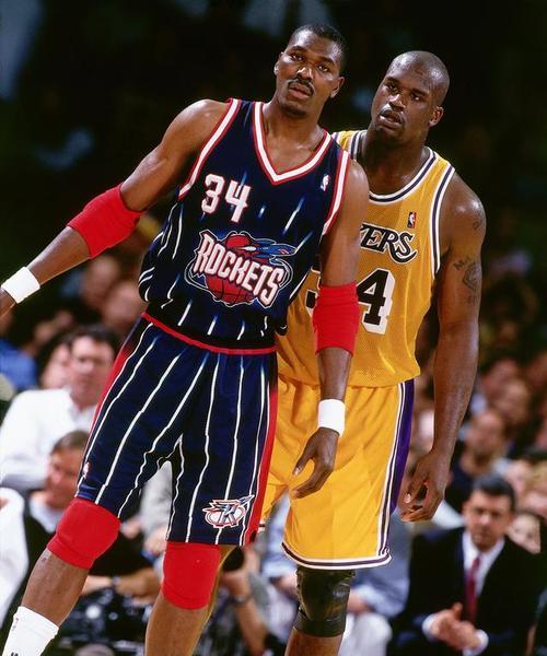 NBA历史上最伟大的控球后卫排行榜（纵览NBA历史，揭秘掌控比赛的关键角色）