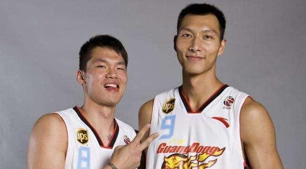 NBA人物身高排行榜（探索NBA历史上最高的球员和他们的传奇故事）