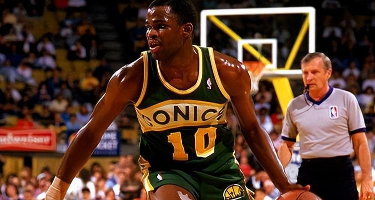NBA历史控球后卫排行榜（揭秘NBA历史上最伟大的控球后卫，他们的统治力无人能及）