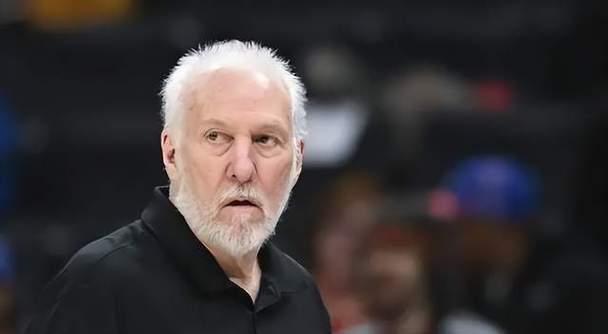 NBA历史单场神迹排行榜（探索NBA历史上最令人惊叹的个人表现和壮举）