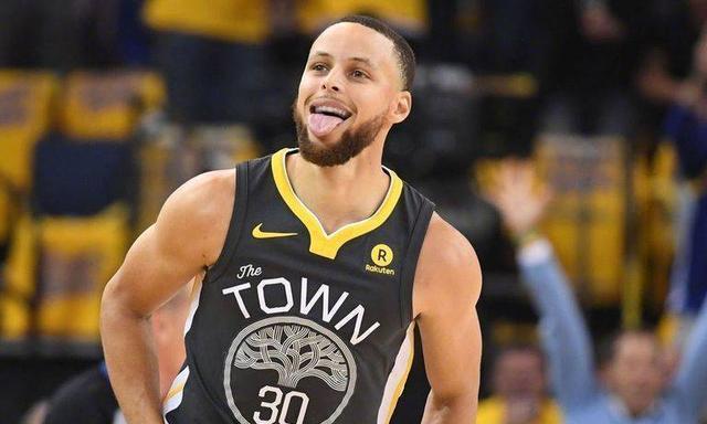 NBA前十名排行榜中的库里（探索库里在NBA历史中的地位和影响力）