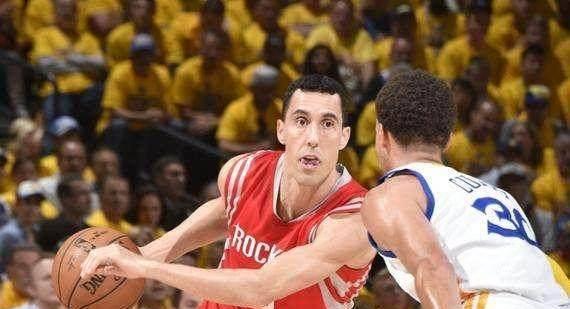 NBA现役合同工资排行榜（揭秘NBA球员工资高低，谁在榜首？）
