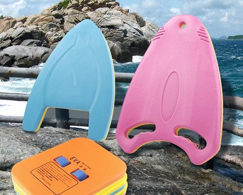 浮板游泳技巧（让你游得更远、更快、更有效的15个浮板游泳技巧）
