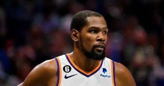 NBA历史小前锋排行榜前十（揭秘NBA历史上最伟大的小前锋球员，他们的技术与传奇。）