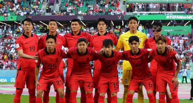 中国男足世界杯历史时刻（回顾中国男足在世界杯赛场上的辉煌与挫折）