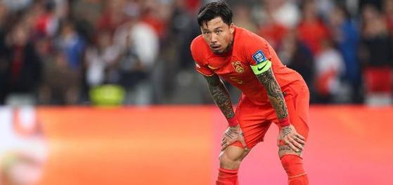 武磊助中国队跻身2022世界杯！（焦点回放）
