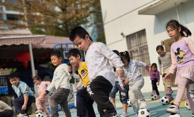 幼儿园足球教育（关键技巧和心得分享，让幼儿园足球教育更有效）