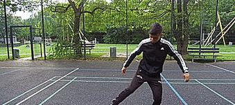 以少儿足球训练技巧教学为主题的文章（培养孩子足球潜能，全面提升技术水平）