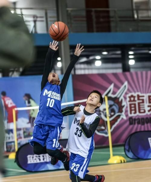 打造强大的U8青少年篮球防守训练（培养篮球未来之星的关键——全面提升防守技能）