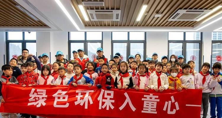 篮球运动中的蓝帽（解析蓝帽在篮球场上的角色与重要性）