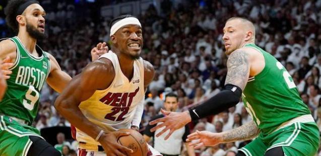 探究篮球比赛中的防守三秒规则（解析规则在NBA比赛中的应用及影响）