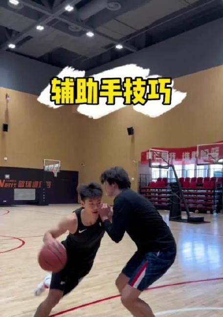 三人制篮球防守的重要性（提高球队协作和战术应变能力，有效遏制对方进攻）