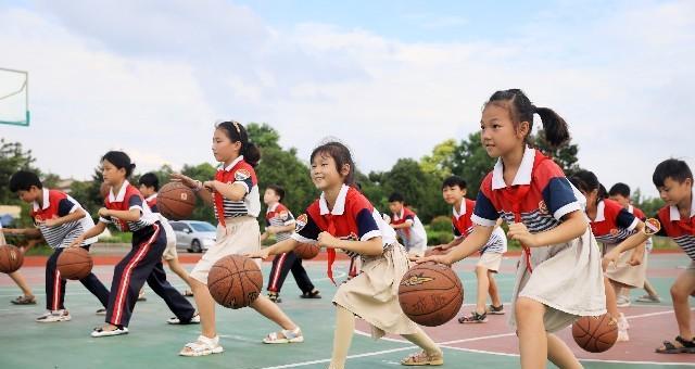 探索7岁青少年篮球防守训练的有效方法（为提高防守技巧，锻炼协调能力和意识提供指导）
