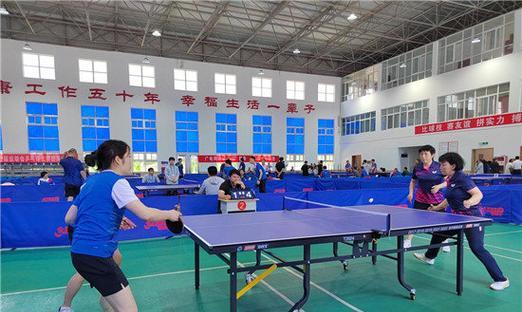 小孩运动会乒乓球发球技巧（让孩子成为乒乓球小能手，学会犀利发球！）